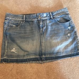 Old Navy Distressed Mini skirt denim jean